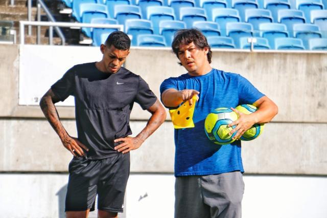 PP电子官方-洛佩斯无缘报名请私人教练特训 自称或回巴西踢球